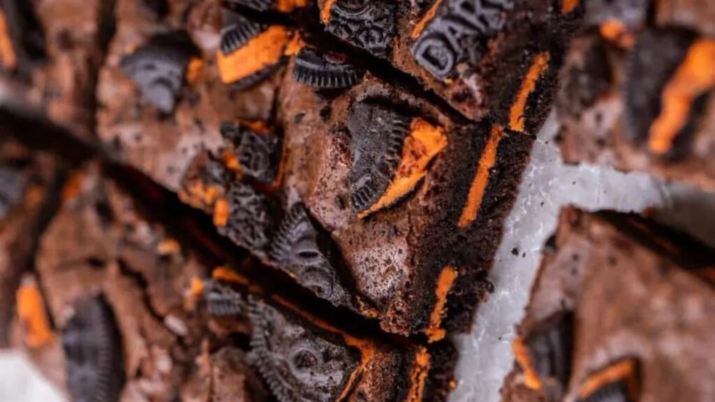 Halloween Oreo Brownies